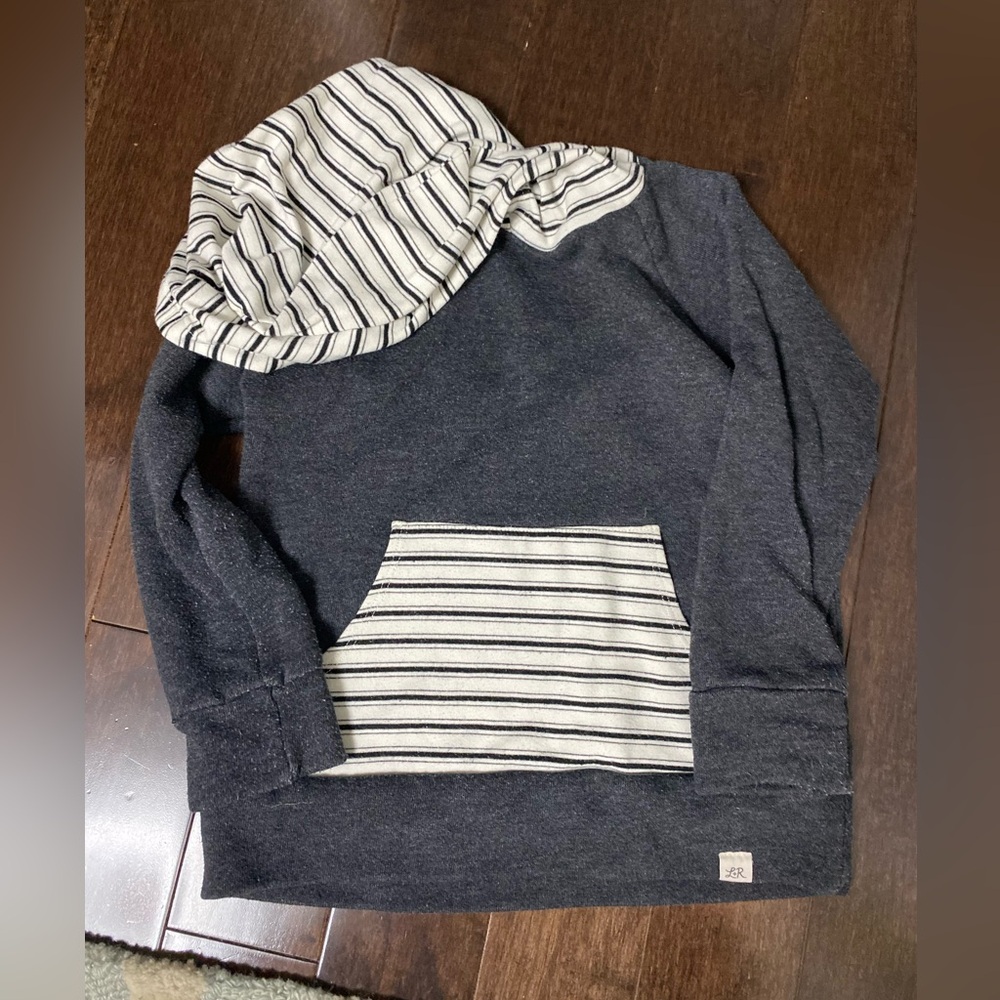 Lulu and roo gray hoodie